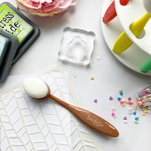 Load image into Gallery viewer, Beautiful Blender Brush - Large Chocolate / Essentials