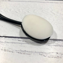 Load image into Gallery viewer, Beautiful Blender Brush - Large Essentials