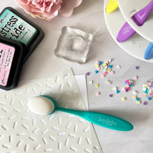 Load image into Gallery viewer, Beautiful Blender Brush - Large Teal / Essentials